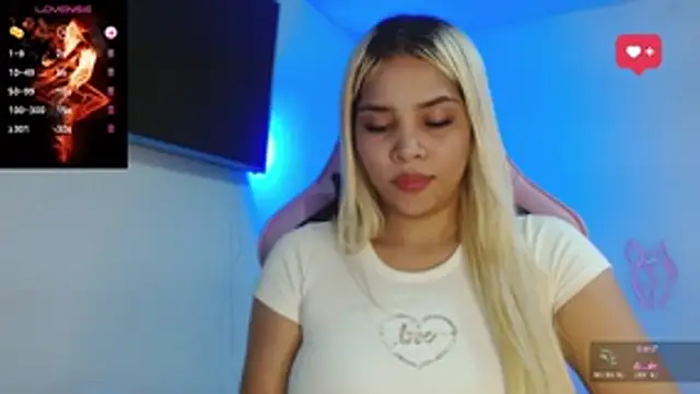 Snapshot of Mitsuka_Sojii chatting on October 31, 2025, 1:17 am Mitsuka Sojii online show from October 31, 2025, 1:17 am