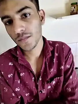 kingkartik7 online show from January 26, 2025, 10:02 pm