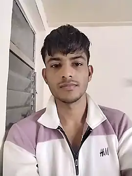 kingkartik7 online show from February 4, 2025, 7:44 pm