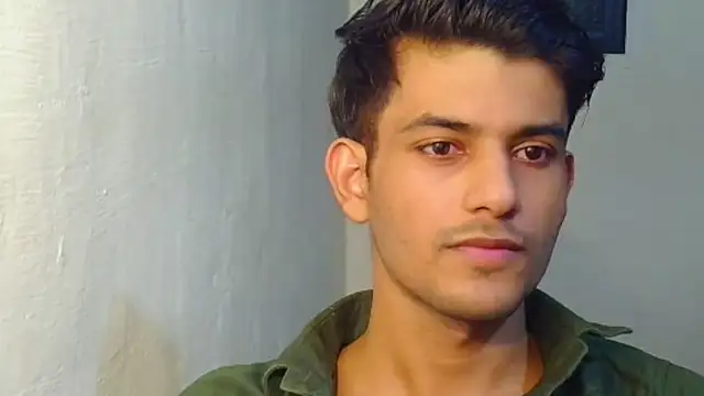 kingkartik7 online show from October 10, 2025, 3:33 pm