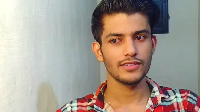 kingkartik7 online show from October 31, 2025, 5:14 pm