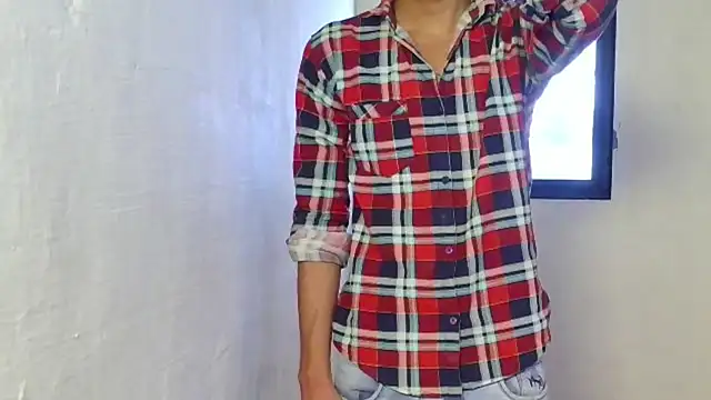 kingkartik7 online show from November 18, 2025, 7:24 am