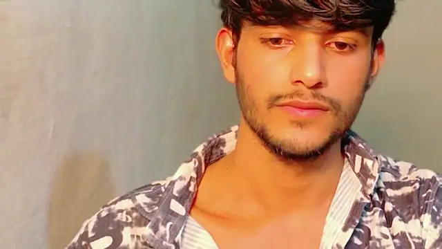 kingkartik7 online show from February 9, 2026, 3:49 pm