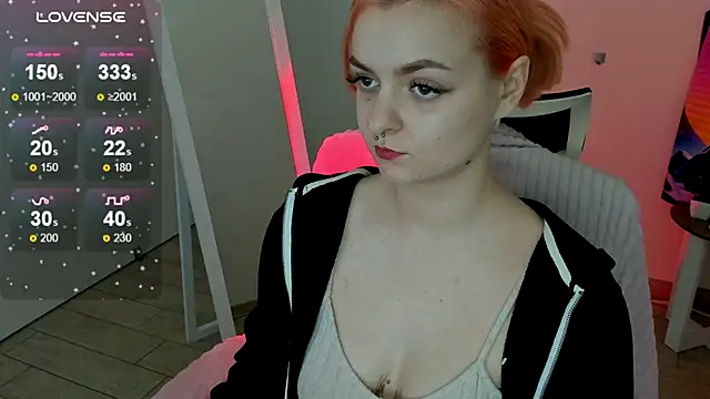 Fire Bestie online show from October 19, 2025, 12:39 pm