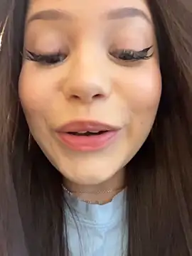 Snapshot of Chloe__Moon chatting on February 15, 2026, 3:09 pm Chloe Moon online show from February 15, 2026, 3:09 pm