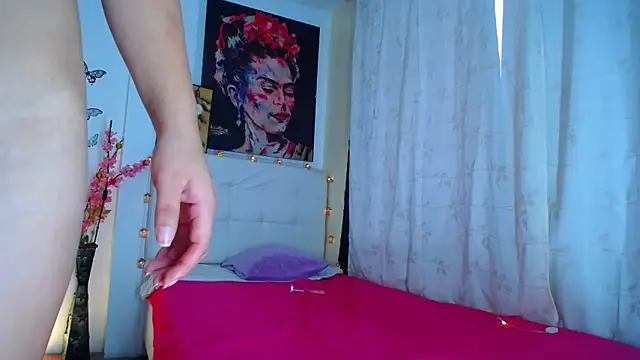 vane 19 online show from February 9, 2025, 4:18 pm