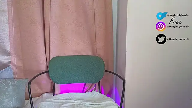 angie bigboobs  online show from December 2, 2024, 4:20 pm