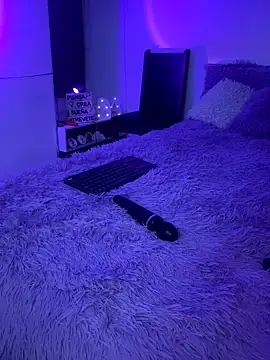 angie bigboobs  online show from September 24, 2025, 1:25 pm