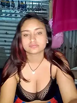 Snapshot of sariitha_sw chatting on December 3, 2025, 9:46 pm sariitha sw online show from December 3, 2025, 9:46 pm