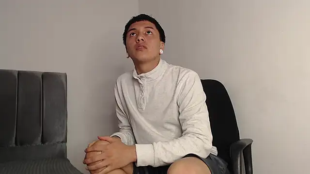 alex-lover online show from September 20, 2025, 1:28 am