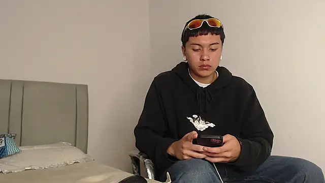 alex-lover online show from February 7, 2026, 2:37 am