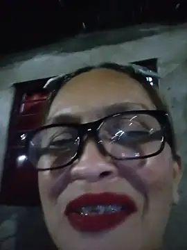 Snapshot of mom_son_dirty chatting on July 12, 2026, 2:24 am mom son dirty online show from July 12, 2026, 2:24 am
