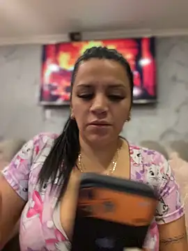 Snapshot of Milff_parkerrr chatting on June 4, 2026, 3:01 am Milff parkerrr online show from June 4, 2026, 3:01 am