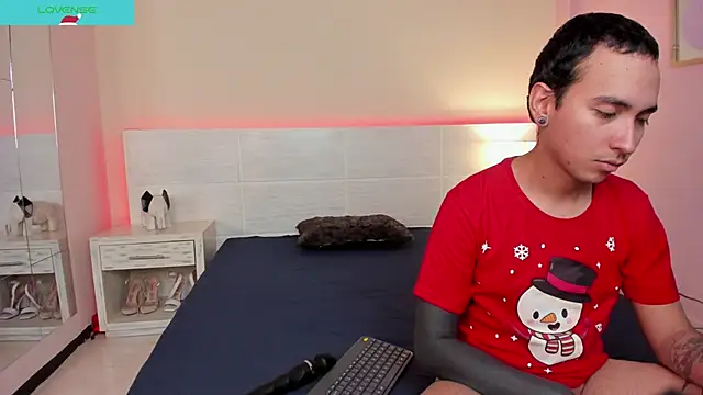 MARCUS AND HIKARY online show from December 21, 2024, 8:43 pm