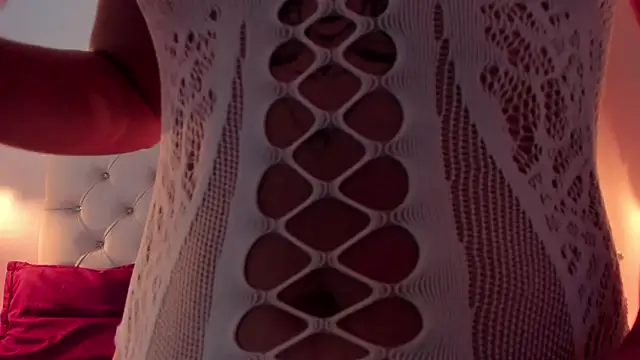 Isabella Flowers online show from November 25, 2025, 7:14 pm