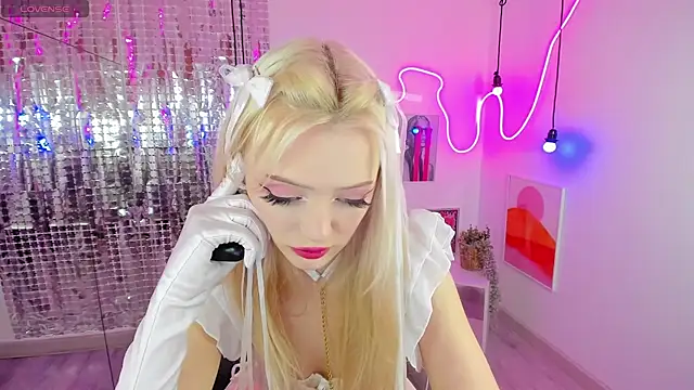 EmilyAir online show from January 25, 2025, 5:40 pm