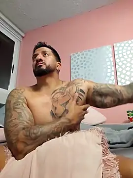 Snapshot of Drake_Smith1 chatting on September 26, 2025, 3:54 am Drake Smith1 online show from September 26, 2025, 3:54 am