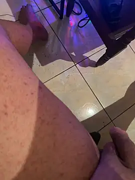 Toalha1 online show from April 27, 2026, 5:22 pm