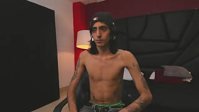 Matthew Dixonn online show from December 21, 2024, 4:52 am