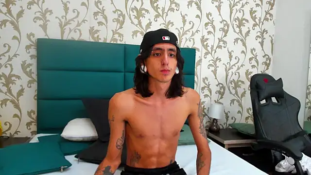 Matthew Dixonn online show from December 30, 2024, 6:31 am