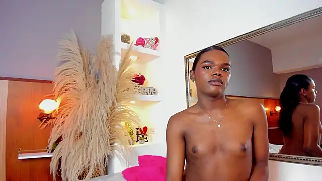 CamiEstrada online show from March 6, 2025, 12:32 am