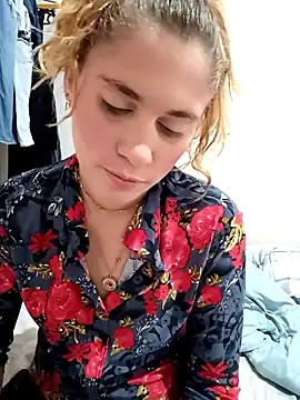 Scarlett-Leh online show from January 20, 2025, 5:27 pm