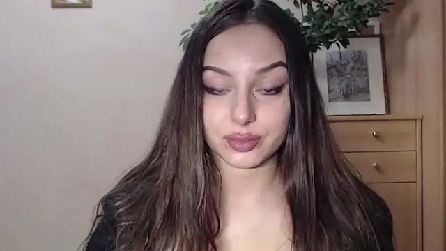 courtneyPerfect online show from January 13, 2025, 2:53 pm