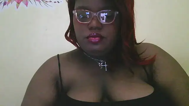 Snapshot of Thiccxox chatting on September 10, 2025, 11:16 pm Thiccxox online show from September 10, 2025, 11:16 pm