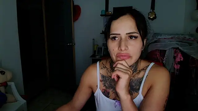 TinnaDawsom online show from July 7, 2026, 2:58 am