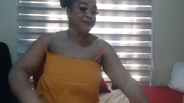 Snapshot of Foxybrownxx1 chatting on July 10, 2026, 12:19 pm Foxybrownxx1 online show from July 10, 2026, 12:19 pm