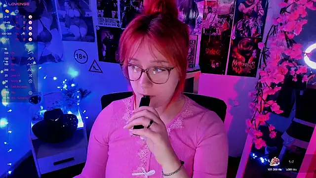 Snapshot of Rudy_02 chatting on November 26, 2025, 9:49 pm Rudy 02 online show from November 26, 2025, 9:49 pm