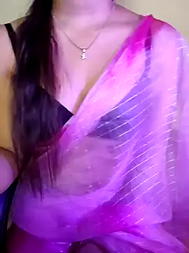 QueenOfHeart 07 online show from January 31, 2025, 4:03 am