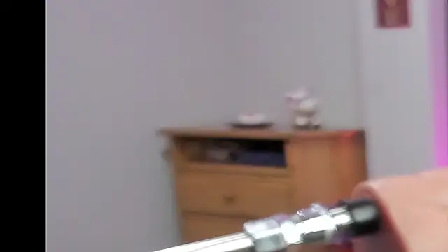 Sexy cristall  online show from October 6, 2025, 10:40 pm