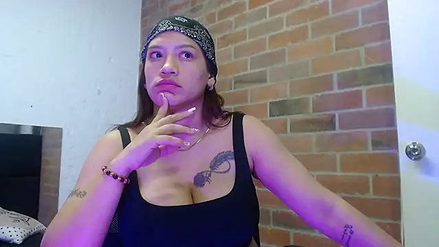 samantha  karolstone online show from October 29, 2025, 2:14 am