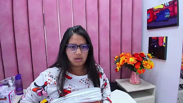 Miaa Smiith  online show from October 30, 2025, 3:30 am