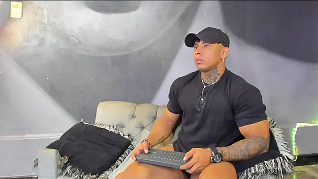 bradley smith online show from February 8, 2025, 2:27 pm