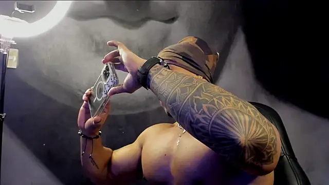 bradley smith online show from February 20, 2025, 1:36 am