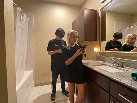 girlfriendmissy online show from January 31, 2025, 2:04 am