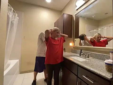 girlfriendmissy online show from February 21, 2025, 10:59 pm