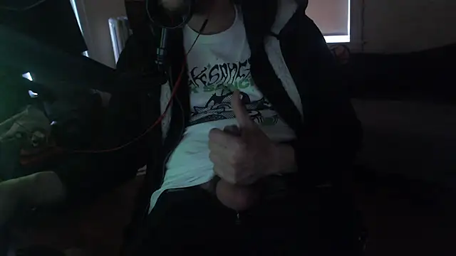 chicostick413 online show from March 8, 2025, 7:53 pm