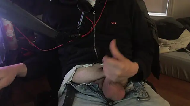 chicostick413 online show from March 10, 2025, 9:07 pm