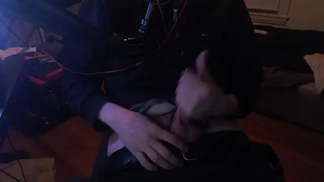 chicostick413 online show from March 13, 2025, 2:16 am