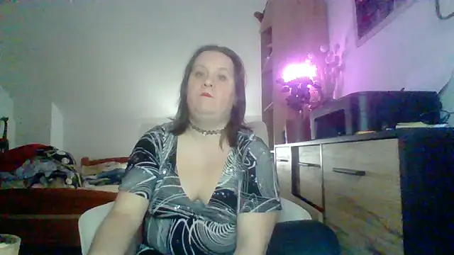Snapshot of ReifeVenna chatting on October 20, 2025, 4:40 pm ReifeVenna online show from October 20, 2025, 4:40 pm