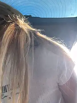 justmila online show from October 25, 2025, 10:01 am