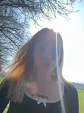 justmila online show from March 5, 2026, 10:55 am