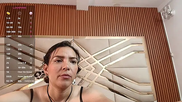 Sluttyandmature online show from January 25, 2025, 12:58 pm