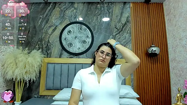 BellaPeers  online show from April 11, 2026, 11:36 am