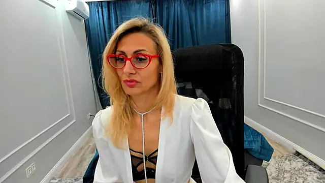 MuseOfStage online show from January 19, 2025, 2:38 pm