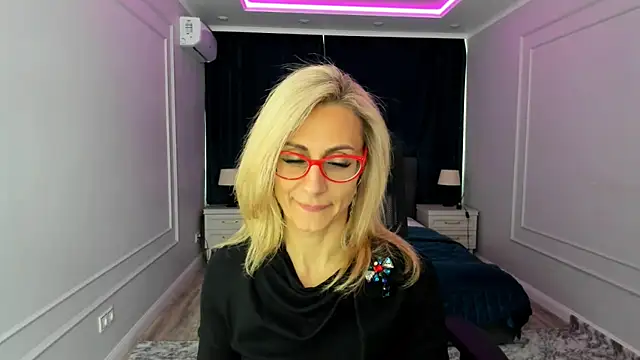 MuseOfStage online show from March 17, 2025, 11:42 am