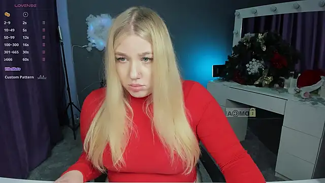 juli kisss online show from January 9, 2025, 7:50 pm